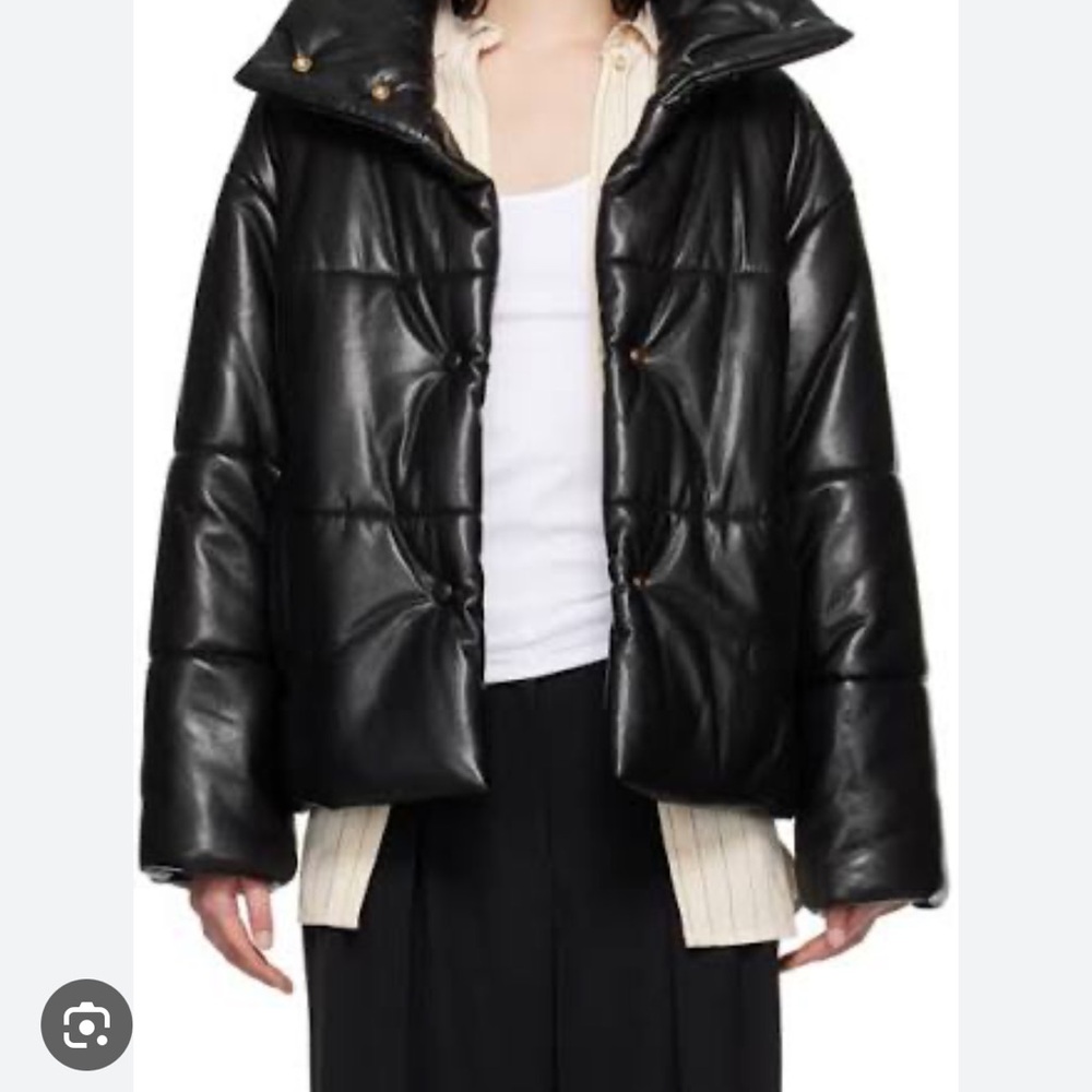 Women's Black Puffer Jacket